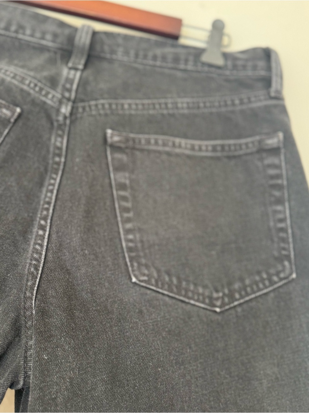 GAP Women’s Relaxed Crop Low Slung Denim Jeans - Charcoal Black 28 / 6 Regular - Picture 6 of 7